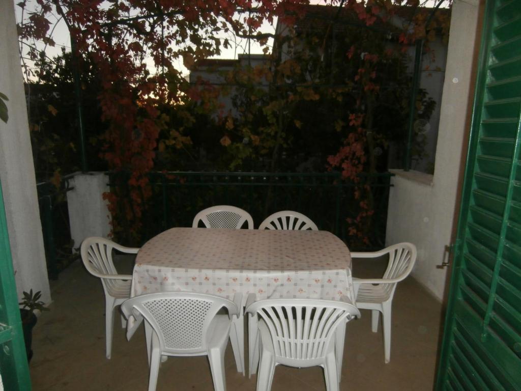 Apartments Nada Vodice Phòng bức ảnh