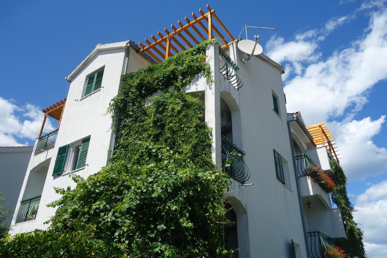 Apartments Nada Vodice Ngoại thất bức ảnh